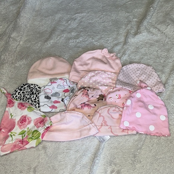 Other - (2 for $10) Baby girl hat bundle